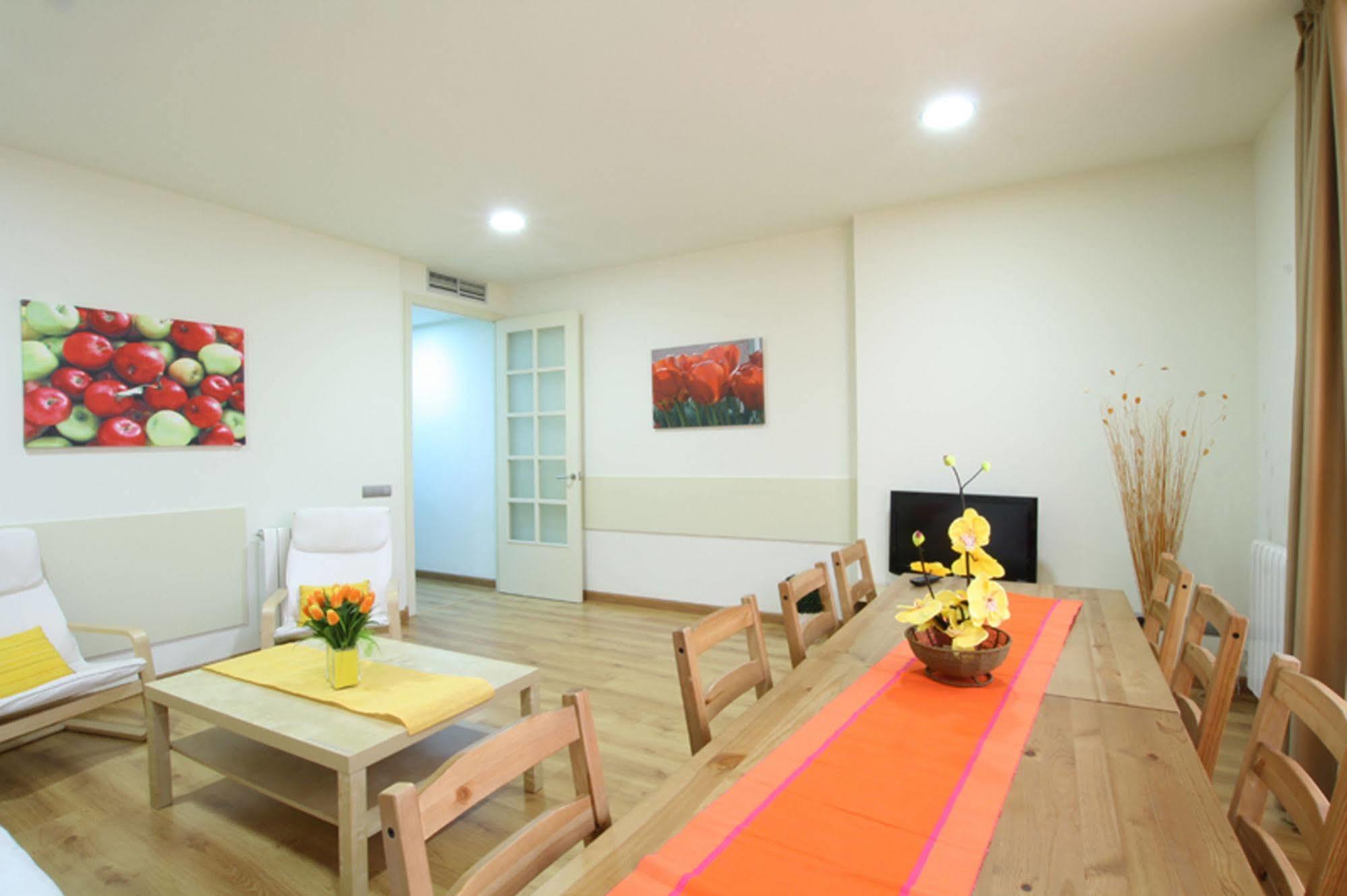 Barcelona Sants Station Apartments Exterior foto